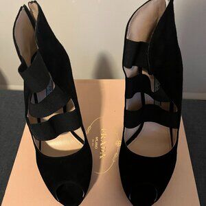PRADA Black size 39